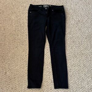 SO Women's Classic Black Skinny Jeans